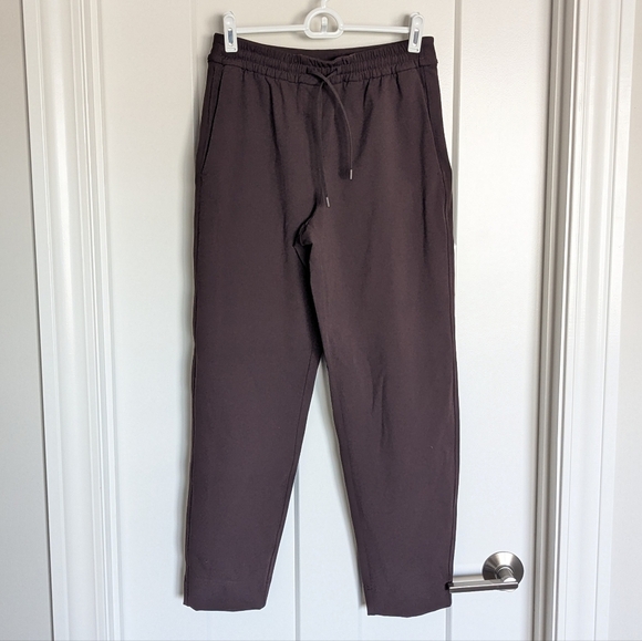 Lululemon Tapered Pant 7/8 Length - Espresso sz XS - Picture 1 of 7